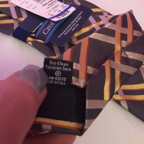 Croft & Barrow Men’s Tie - Picture 6 of 6